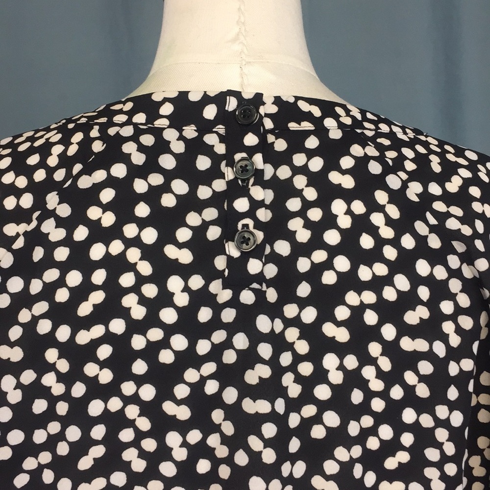Gently Used Banana Republic Work Top - Picture 3 of 8